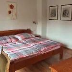 Quelle Hotel *