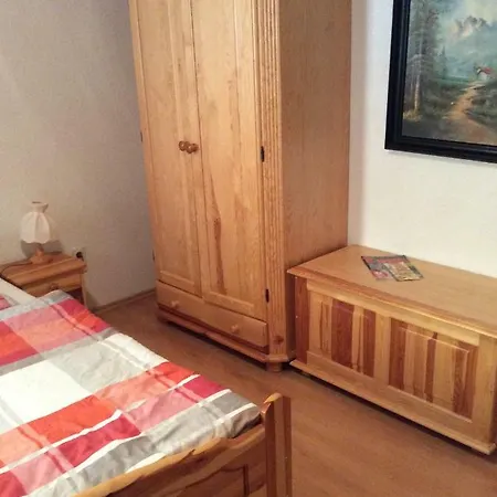 Quelle Hotel *